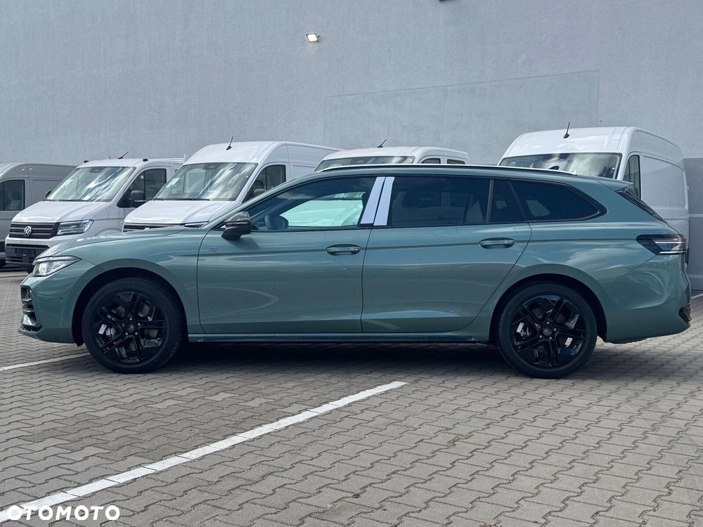 Volkswagen Passat Variant 2.0 TSI 4Mot R-Line Plus DSG - 15