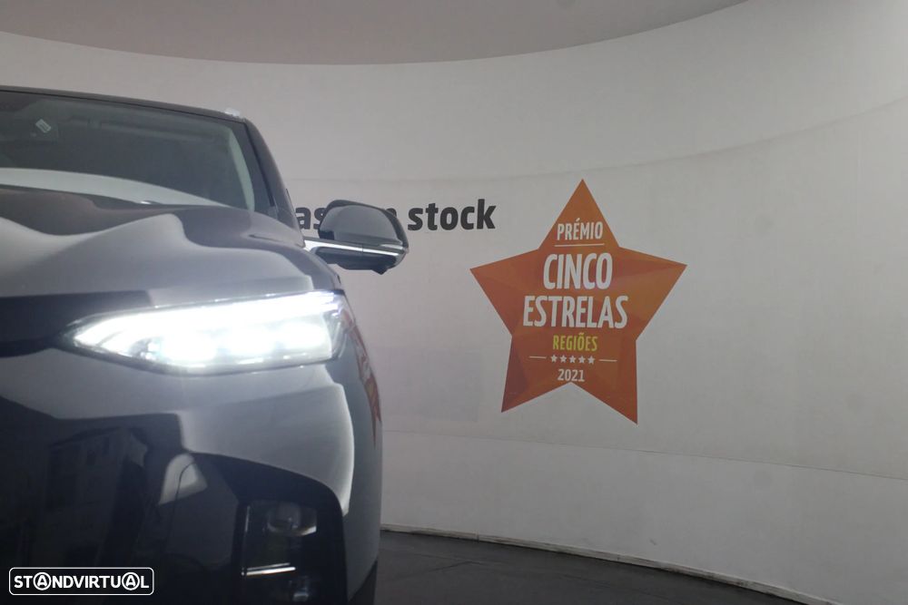 Maxus Euniq 6 Standard - 42