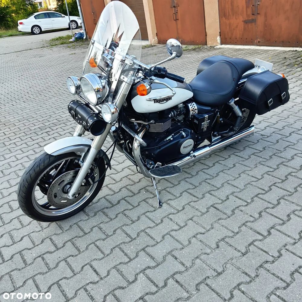Triumph Speedmaster - 1