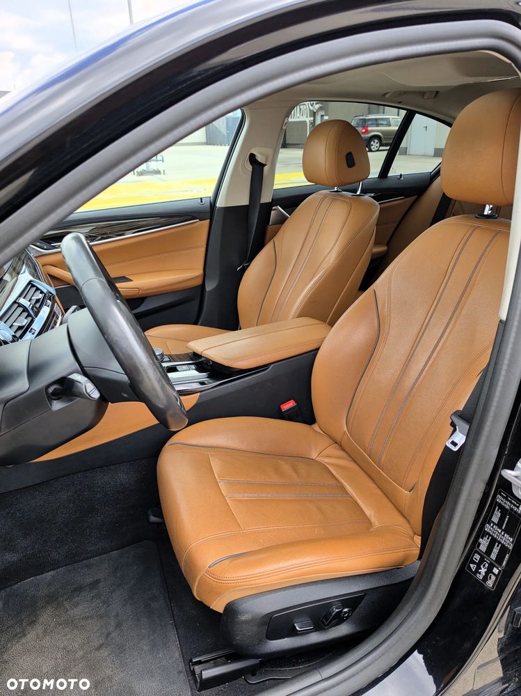 BMW Seria 5 520d xDrive Luxury Line sport - 15