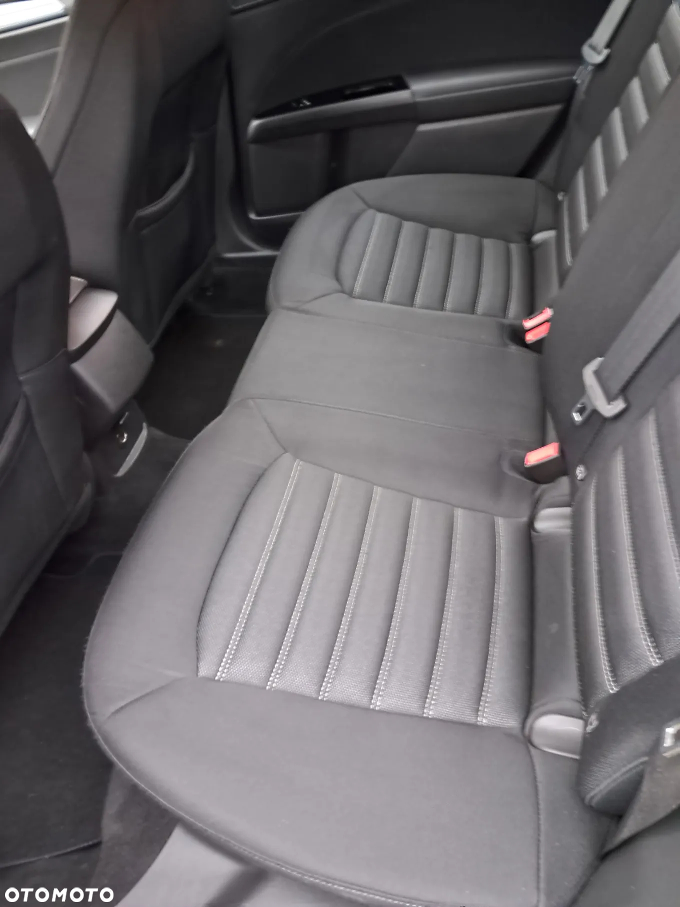 Ford Mondeo 1.5 EcoBoost Ambiente - 14