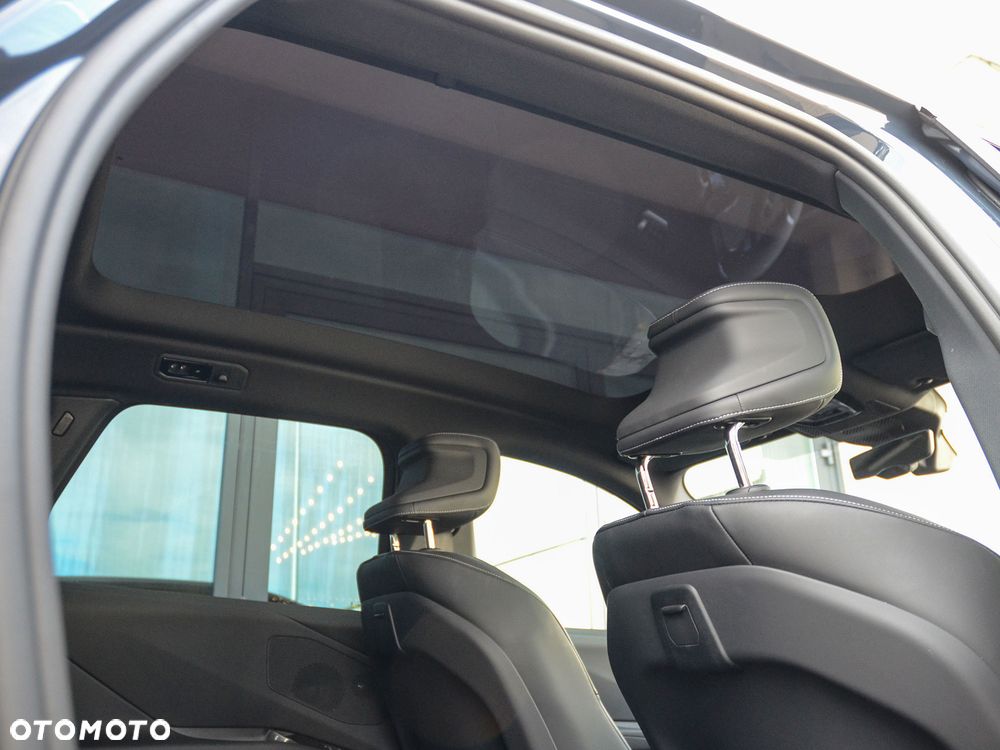 BMW iX3 50 xDrive 113.4kWh - 33