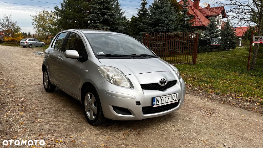 Toyota Yaris 1.0 Terra A/C - 11