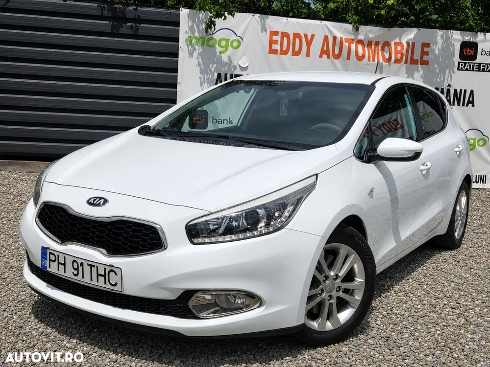 Kia Ceed 1.6 CRDi 128 Fifa World Cup Edition - 2