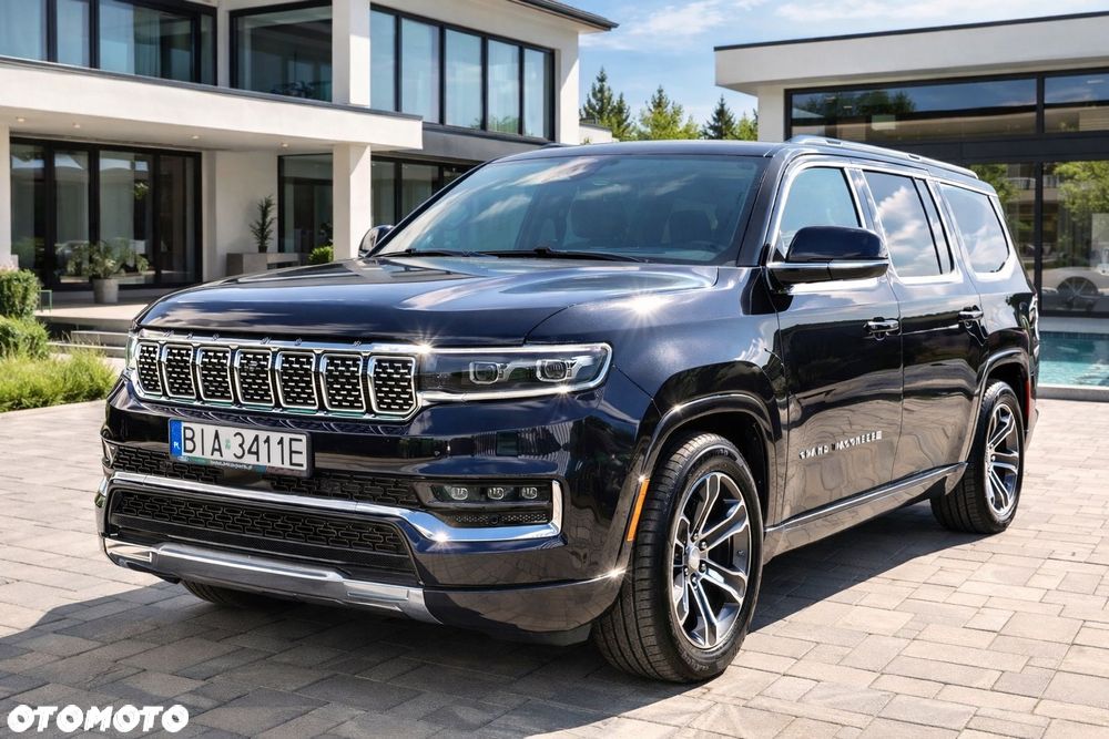 Jeep Grand Wagoneer - 1