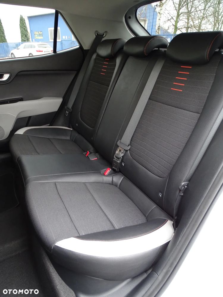 Kia Stonic 1.0 T-GDI 120 Platinum Edition - 19