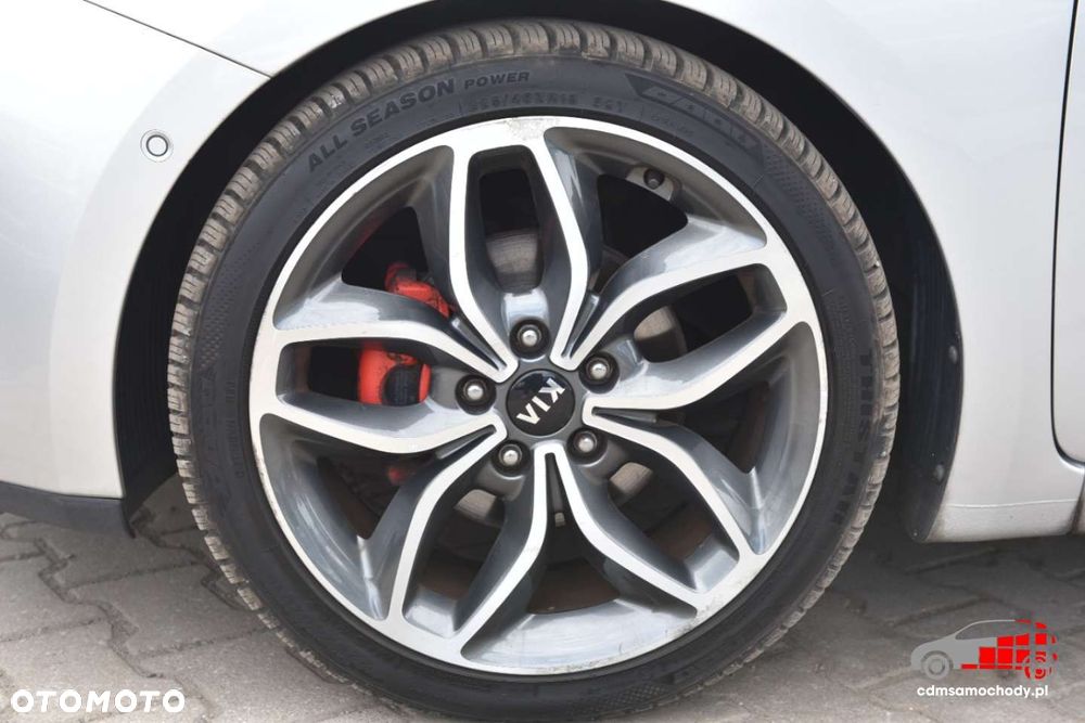 Kia Ceed - 12