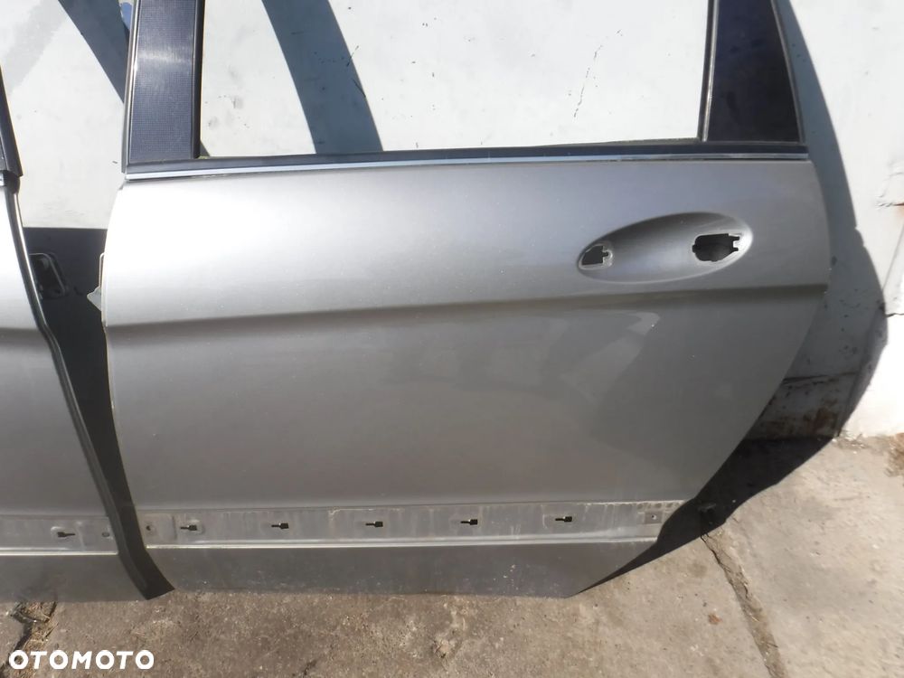 Mercedes W245 B klasa drzwi tyl lewe 748 c748 - 2