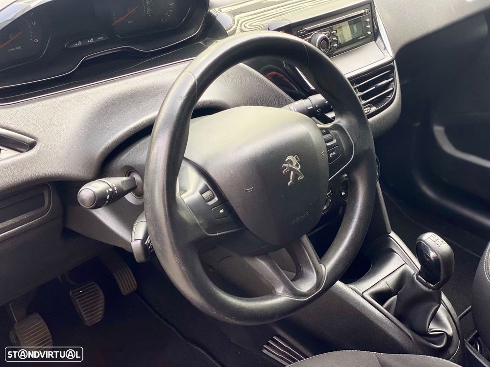 Peugeot 208 1.4 HDi - 13