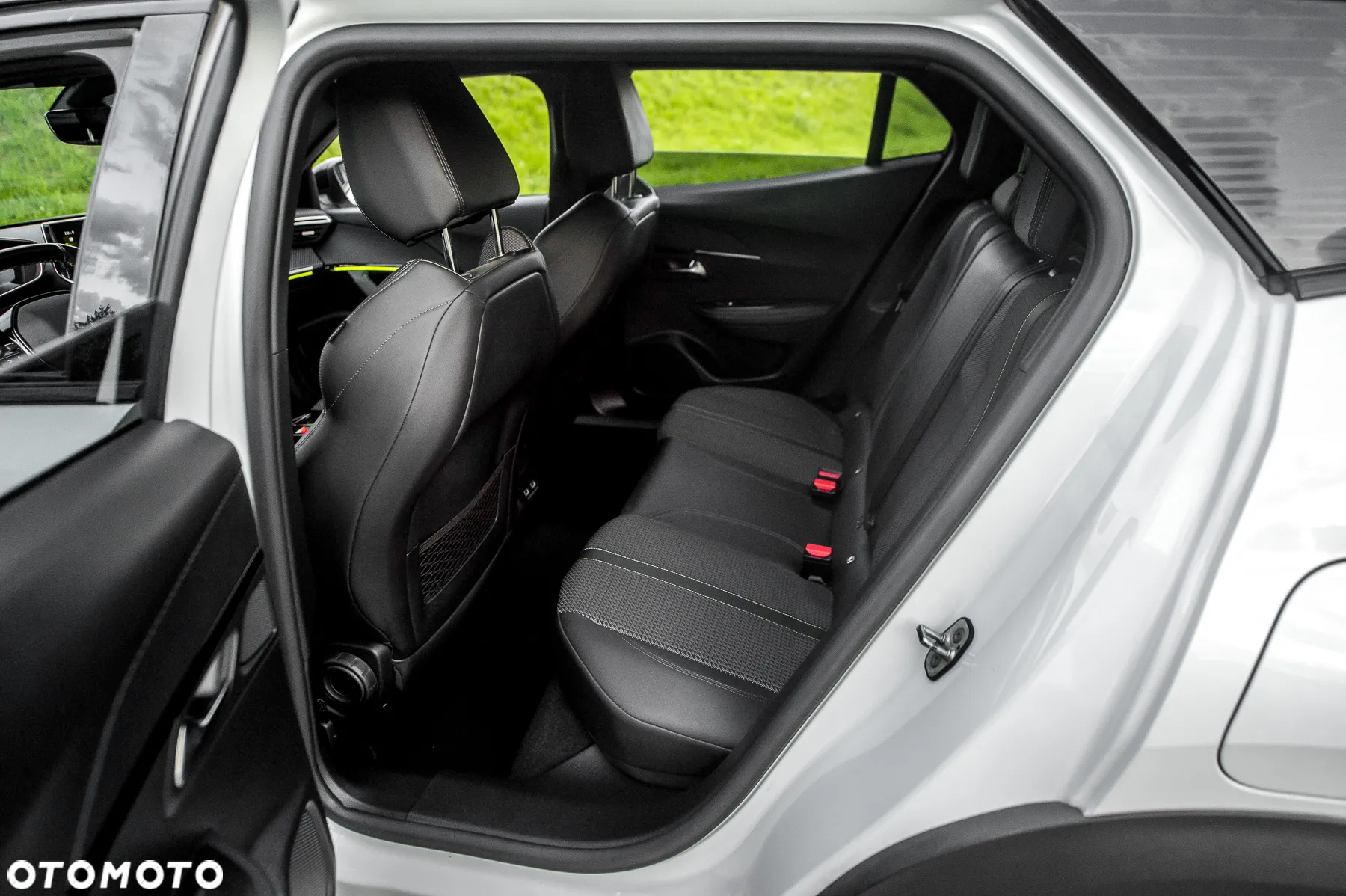 Peugeot 2008 1.2 PureTech GT Line S&S EAT8 - 21