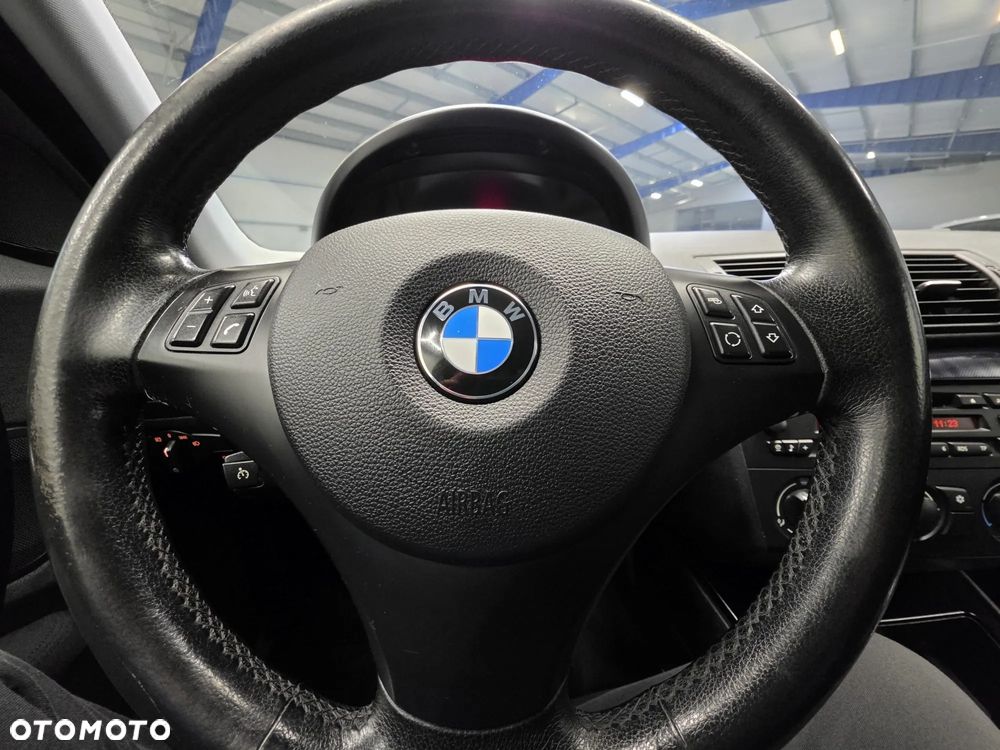 BMW Seria 1 118i - 33