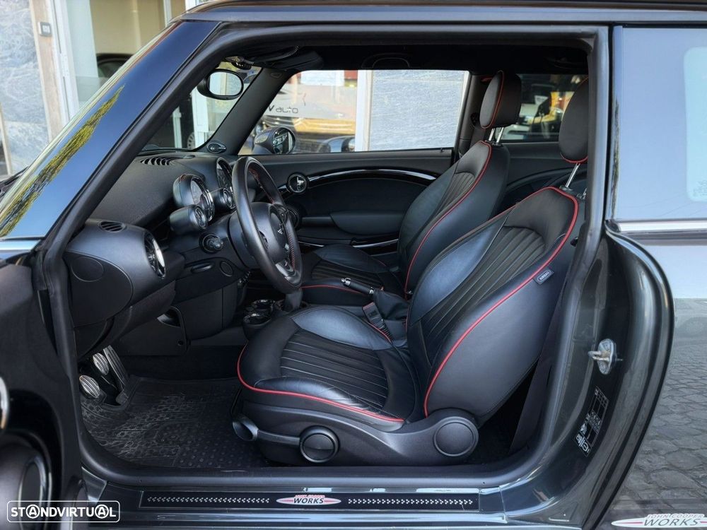 MINI 3 Portas John Cooper Works - 20