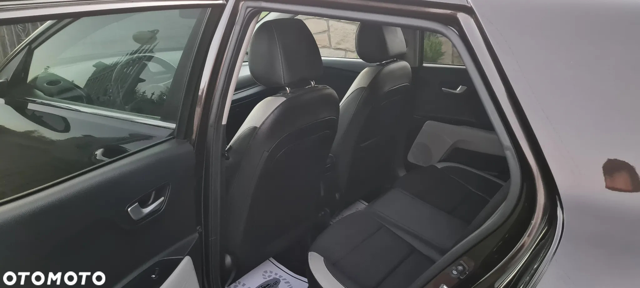 Kia Stonic - 23