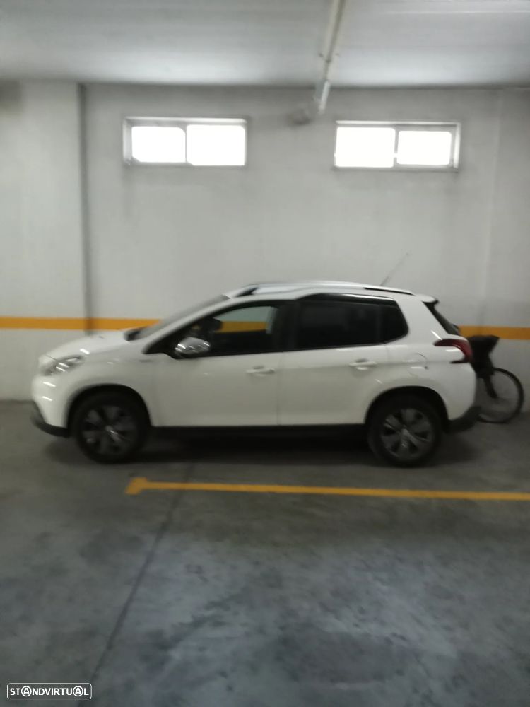 Peugeot 2008 - 6