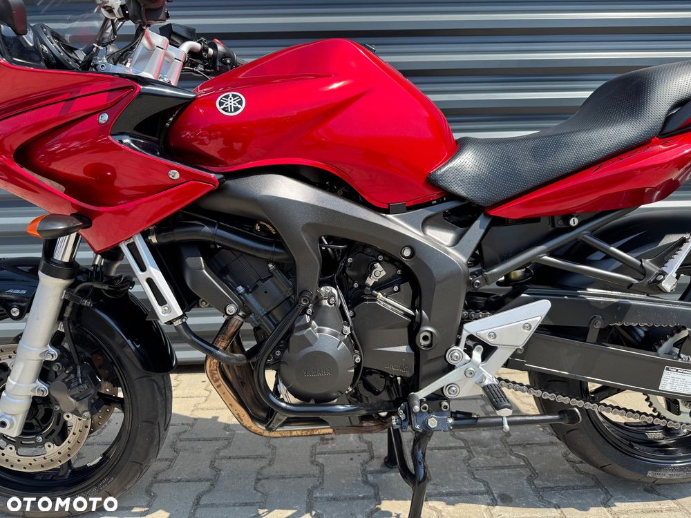 Yamaha FZ6 - 15