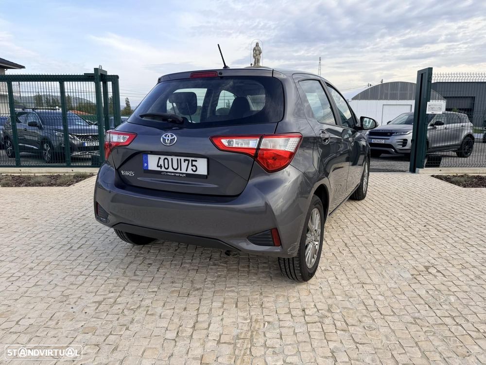 Toyota Yaris 1.0 VVT-i Comfort+P.Style - 3