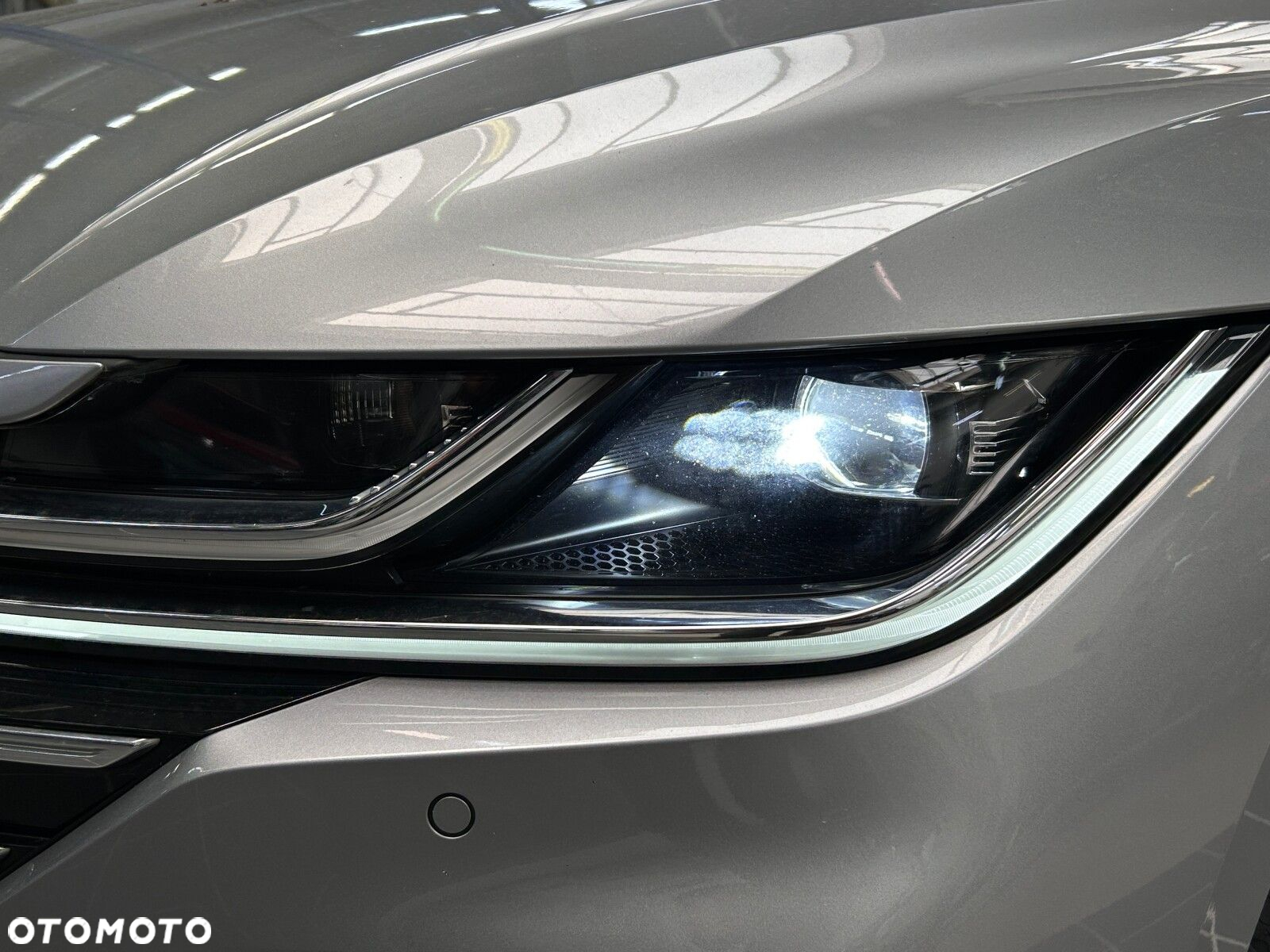 Volkswagen Arteon 2.0 TDI 4Motion R-Line DSG - 30