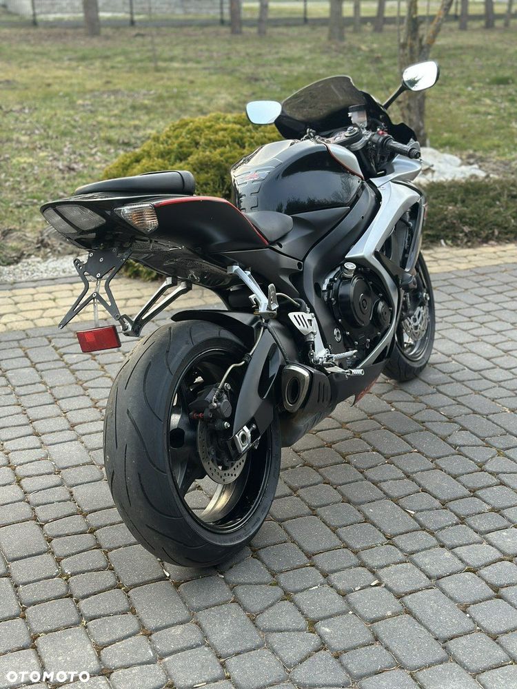 Suzuki GSX-R - 4