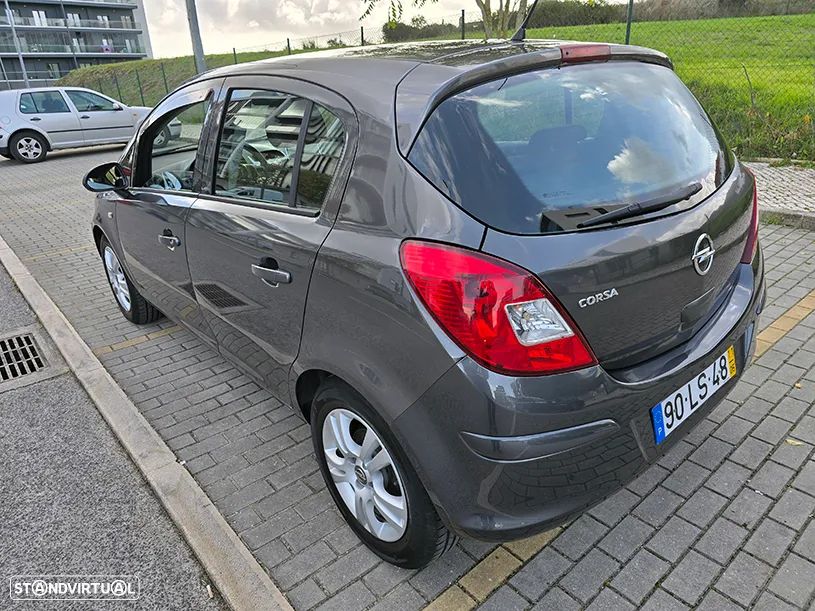 Opel Corsa 1.2 Enjoy S/S - 4