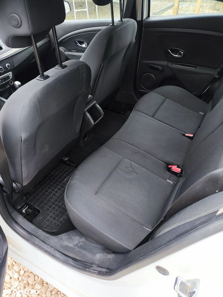 Renault Megane 1.5 dCi Style Edition - 11