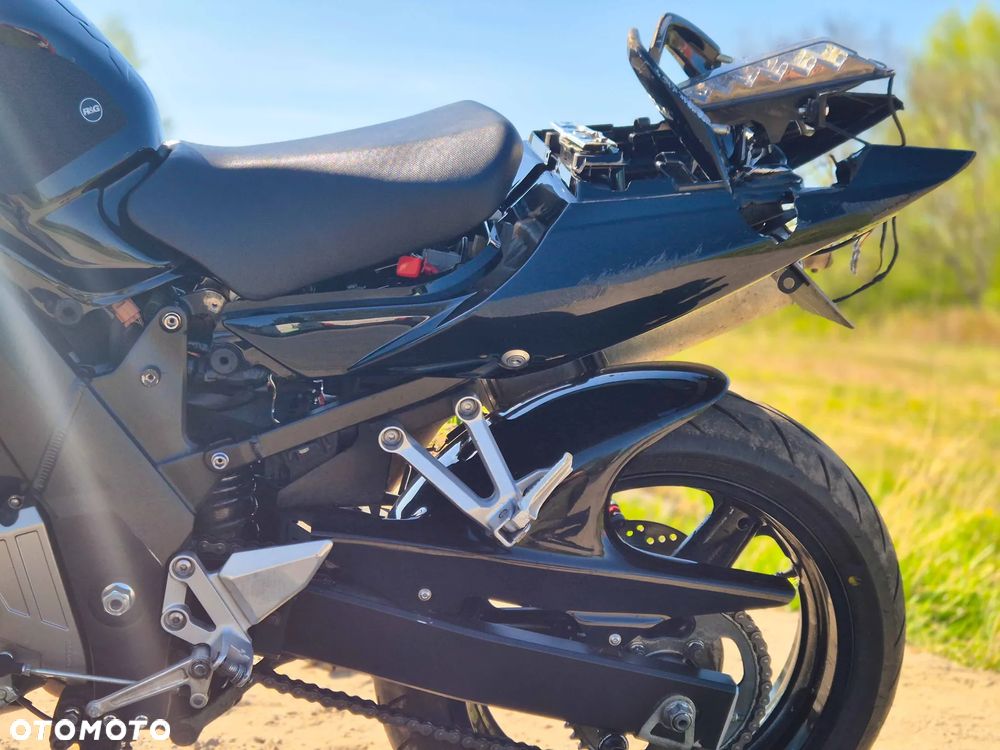 Suzuki SV - 19