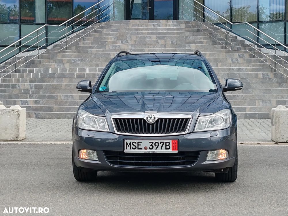 Skoda Octavia 1.6 TDI ELEGANCE DSG - 3