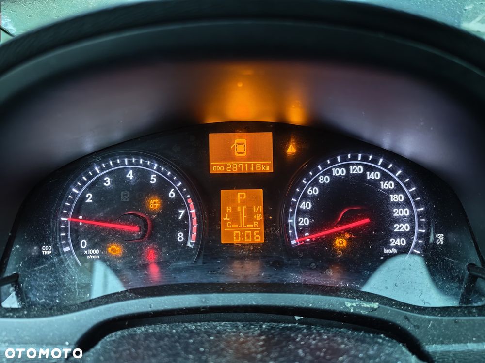 Toyota Avensis 1.8 Premium MS - 6