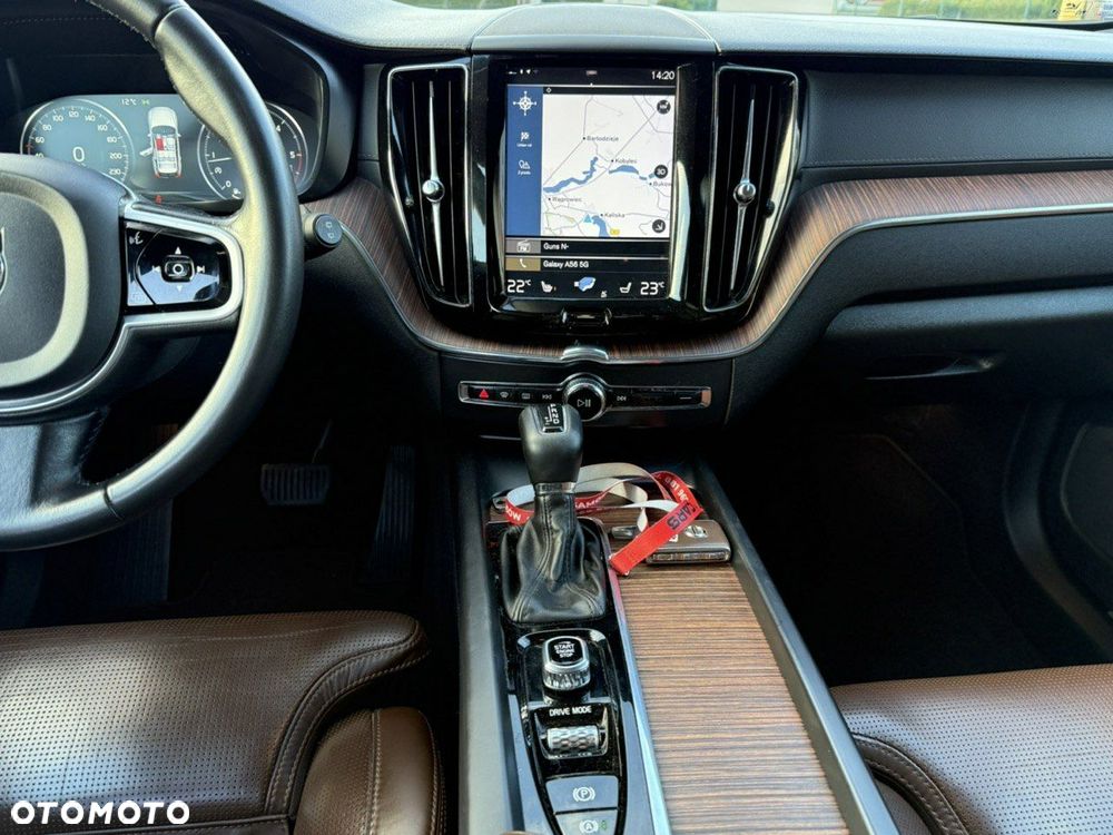 Volvo XC 60 D4 Inscription - 17