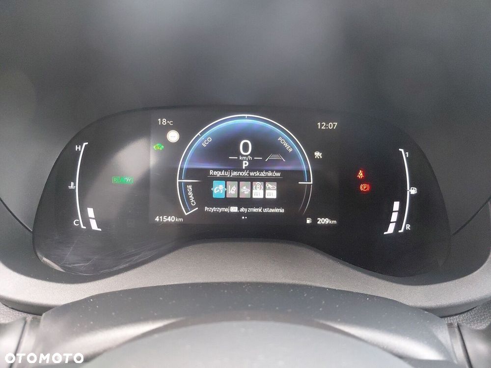 Toyota Yaris Cross - 17