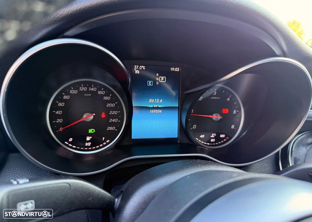 Mercedes-Benz C 220 d AMG Line - 28