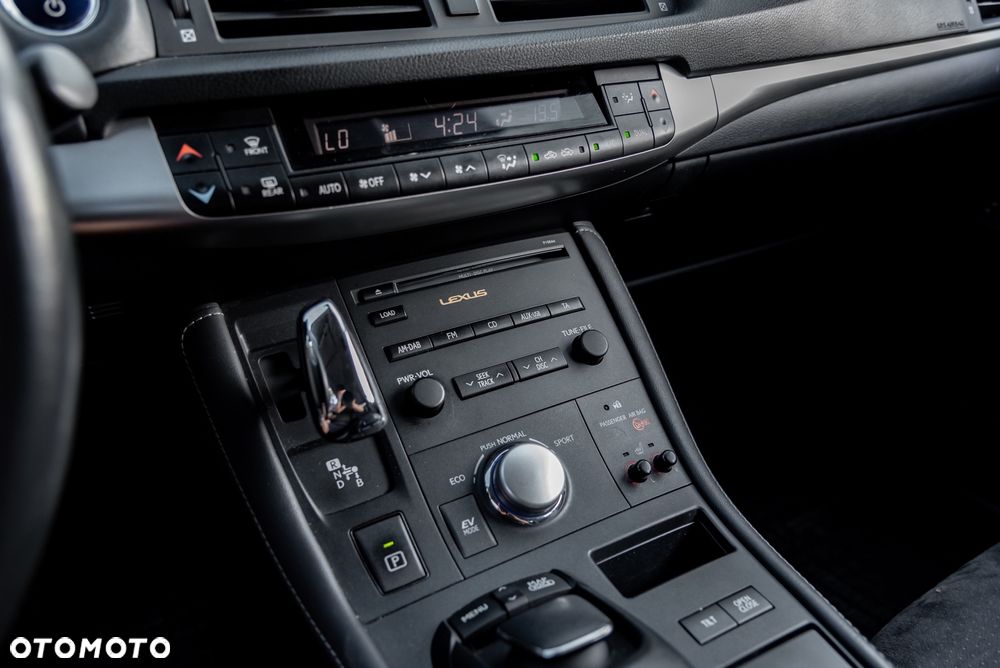 Lexus CT 200h Elegance - 33