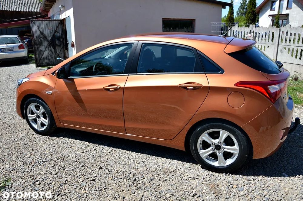 Hyundai i30 blue 1.6 CRDi DCT Style - 4