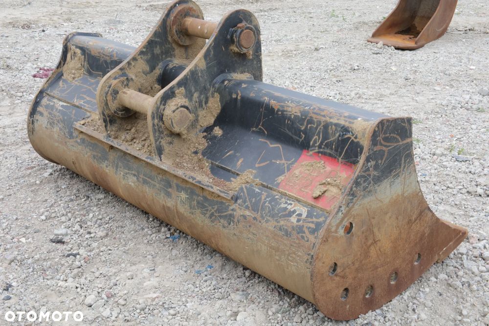 Łyżka skarpowa sztywna JCB fi 80 210 CM - 5