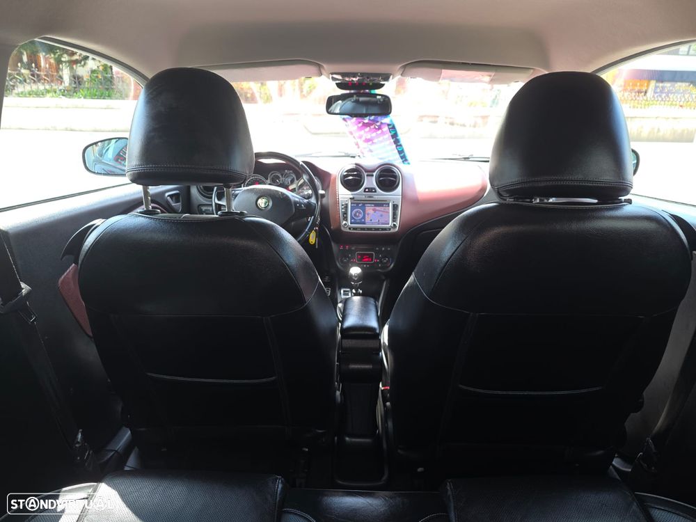 Alfa Romeo MiTo 1.3 JTDM ECO Impression - 10
