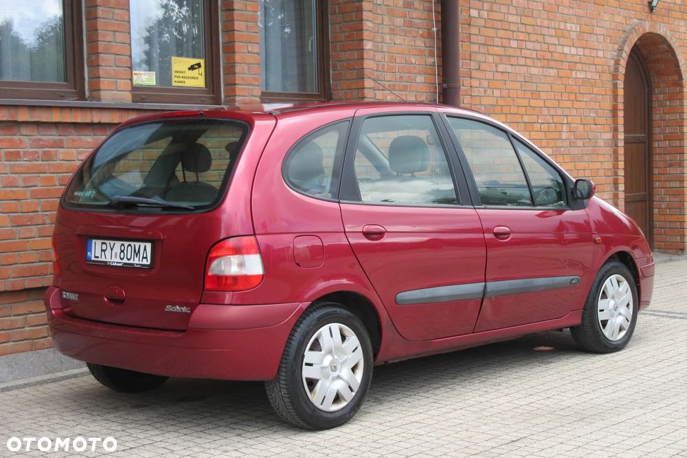 Renault Scenic - 8