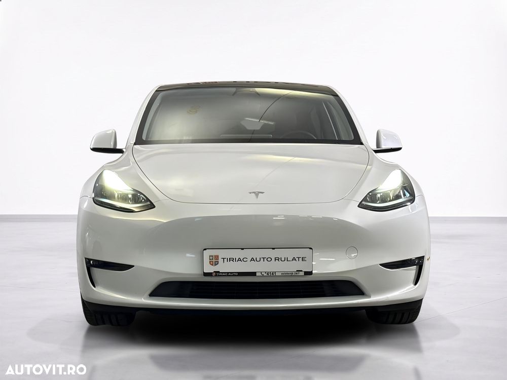 Tesla Model Y AWD Performance - 9