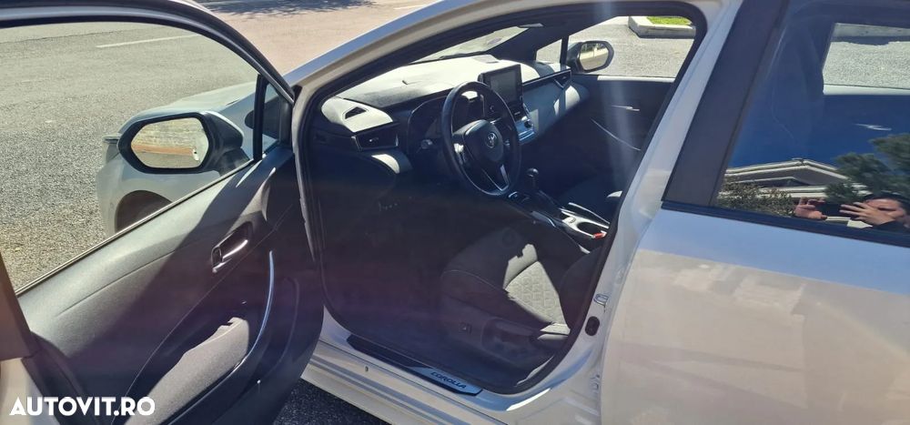 Toyota Corolla 1.8 Hybrid Touring Sports Business Edition - 17