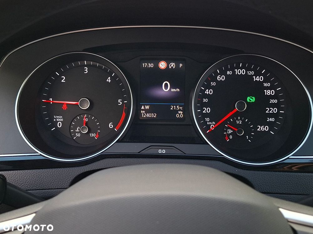 Volkswagen Passat Variant - 23