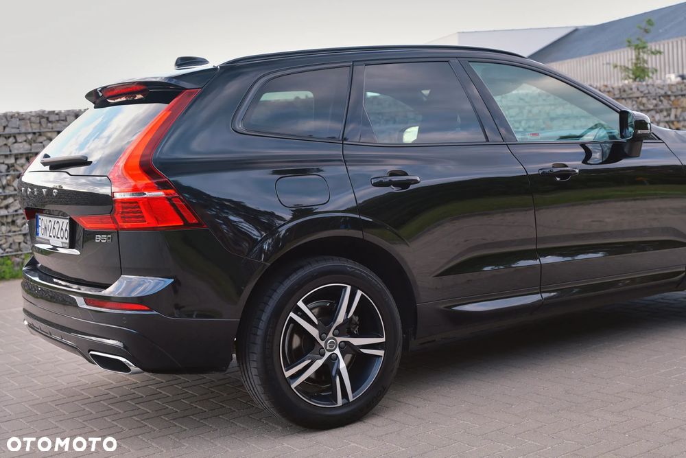 Volvo XC 60 B5 D AWD R-Design - 9
