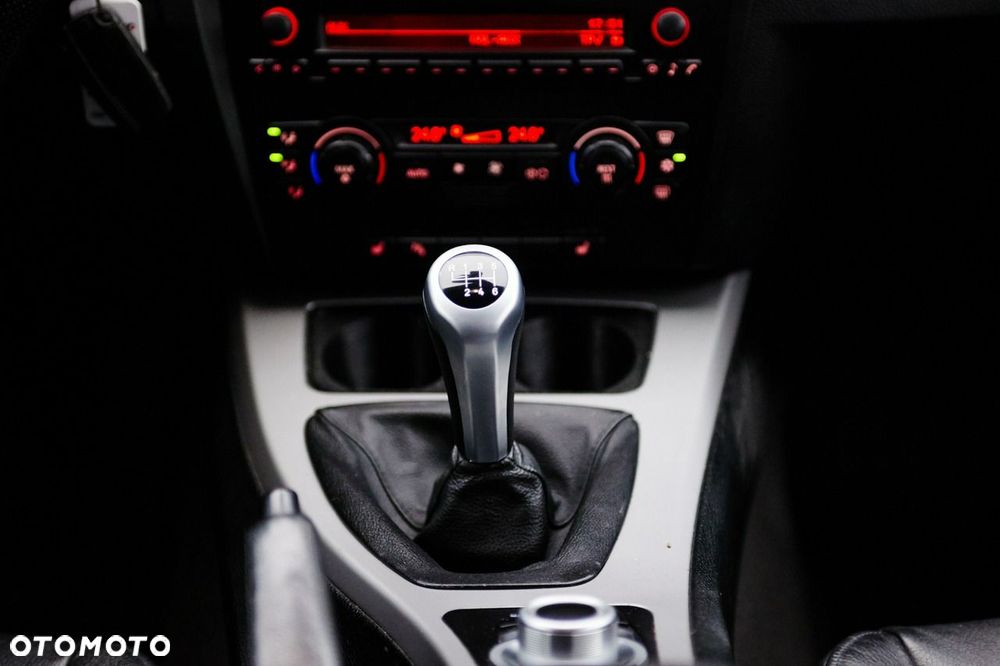 BMW Seria 3 318d - 21