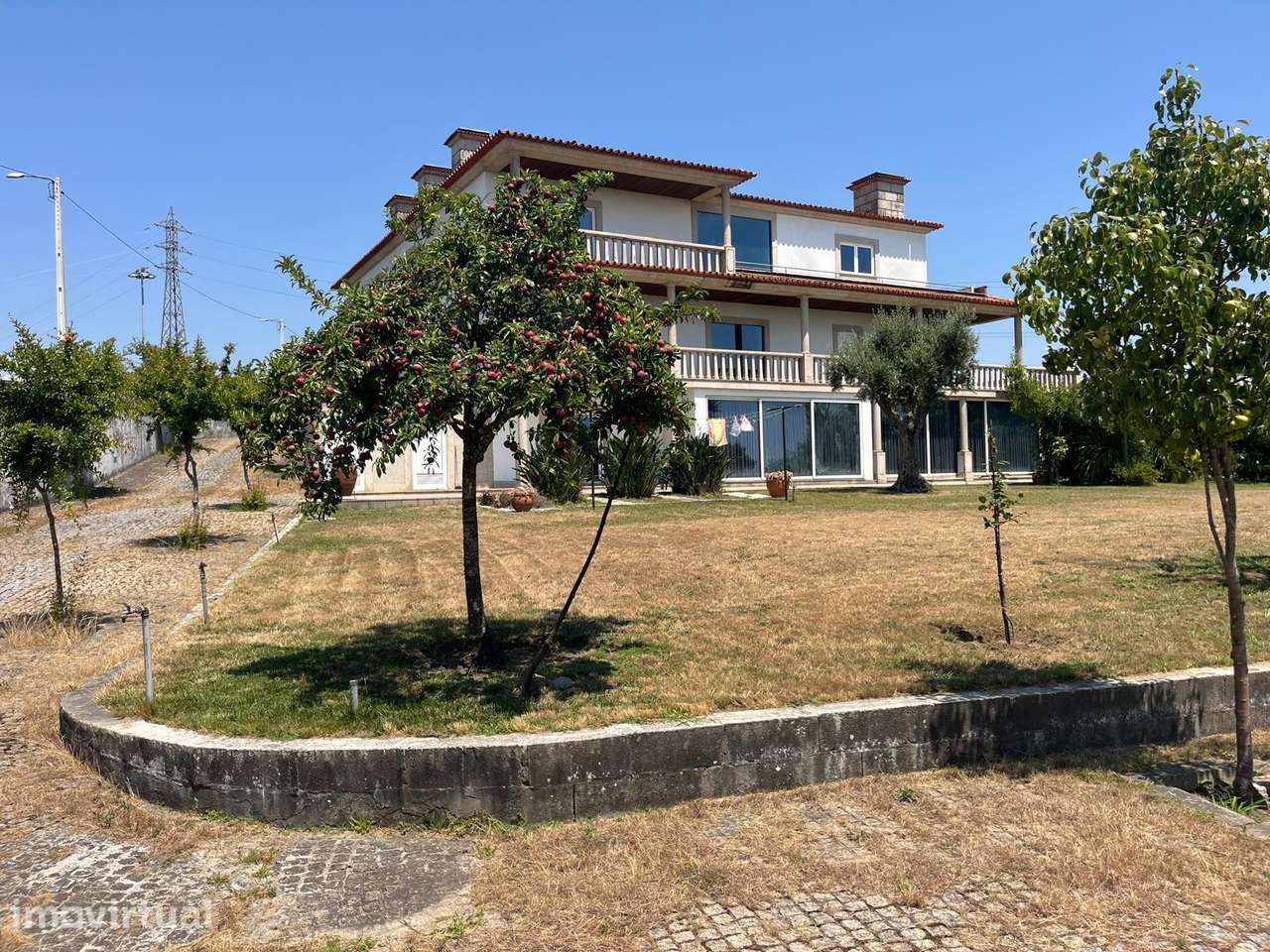 Casa para Arrendamento – Habitação ou Negócio - Grande imagem: 2/6