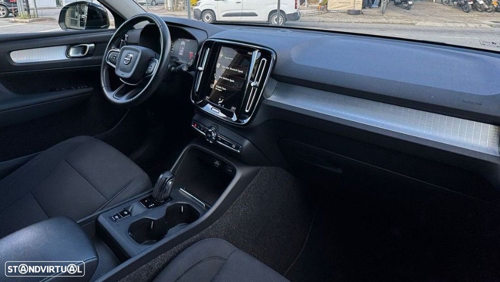 Volvo XC 40 1.5 T5 PHEV Momentum Plus - 17