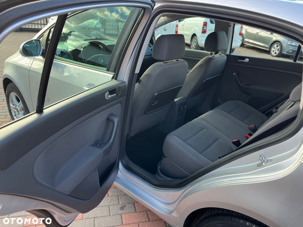 Volkswagen Golf Plus 1.6 Edition - 25