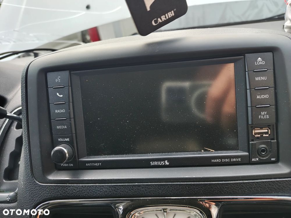 Chrysler Town & Country 3.6 Limited - 13