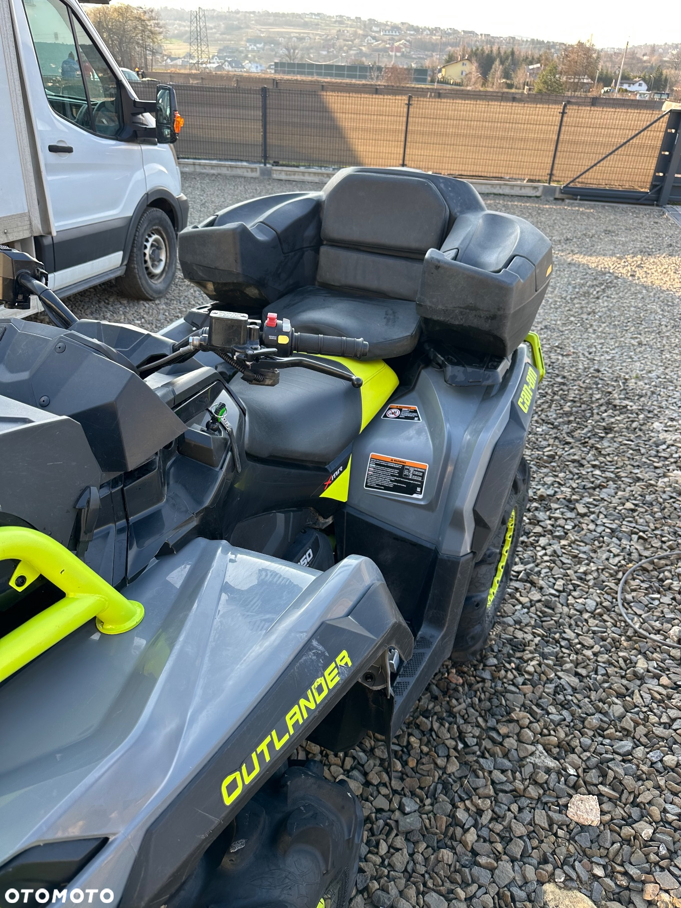 Can-Am Outlander - 11