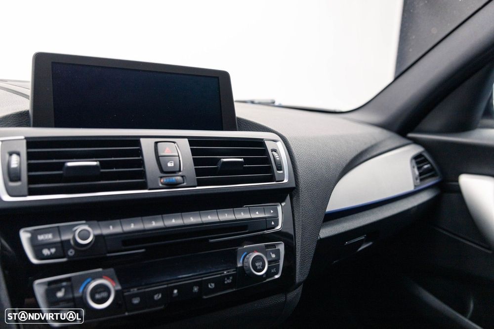 BMW 116 d Pack M - 36