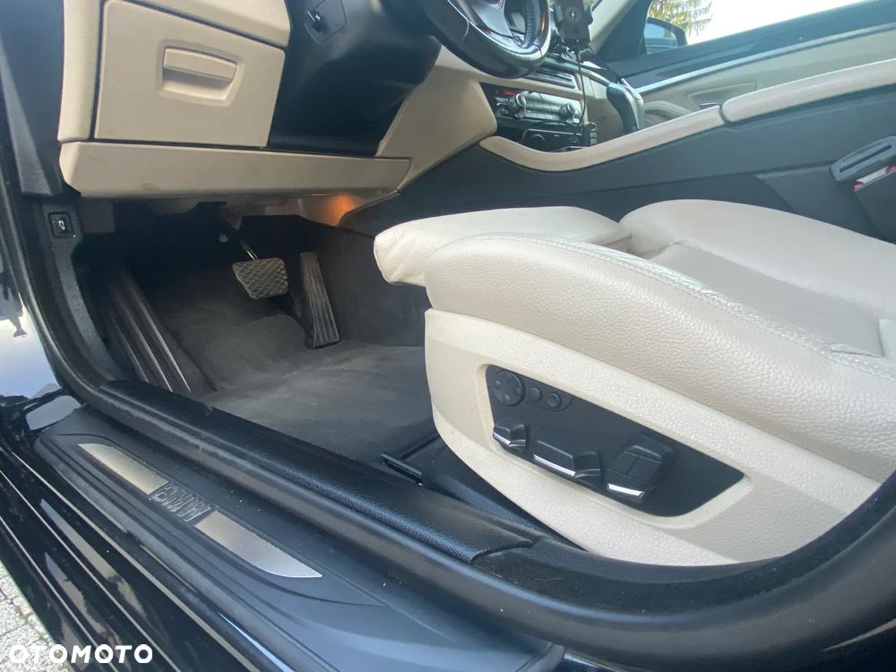 BMW Seria 5 520d - 13