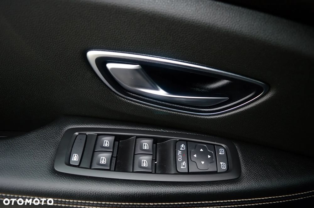 Renault Scenic - 30