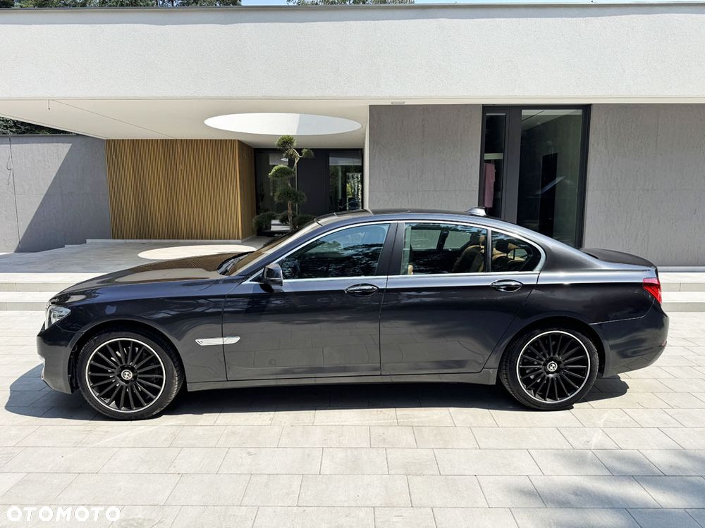 BMW Seria 7 740d xDrive Edition Exclusive - 16