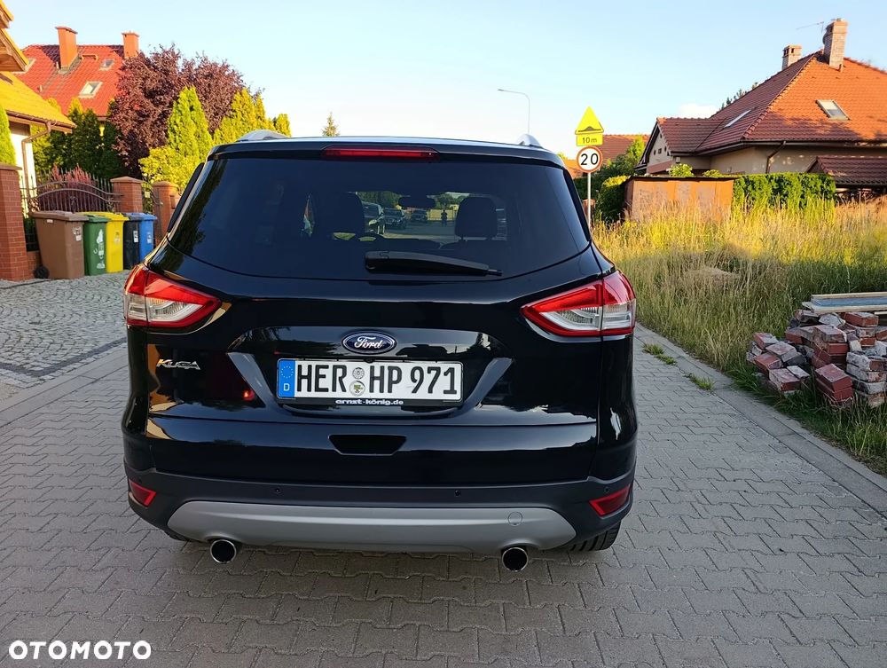 Ford Kuga 2.0 TDCi 2x4 Titanium - 6